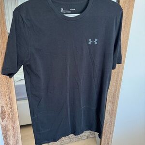 Under Armour Men's Classic Black Tee